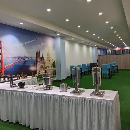 Hotel Americano Garapan Bagian luar foto