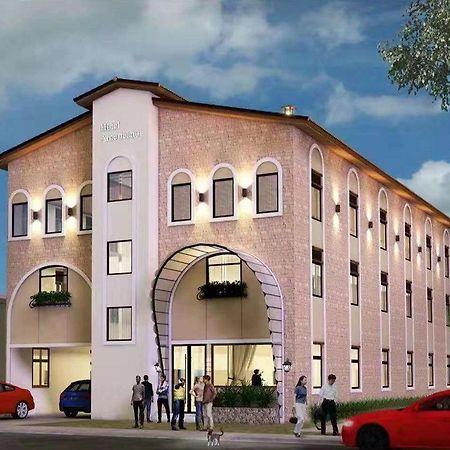 Hotel Americano Garapan Bagian luar foto