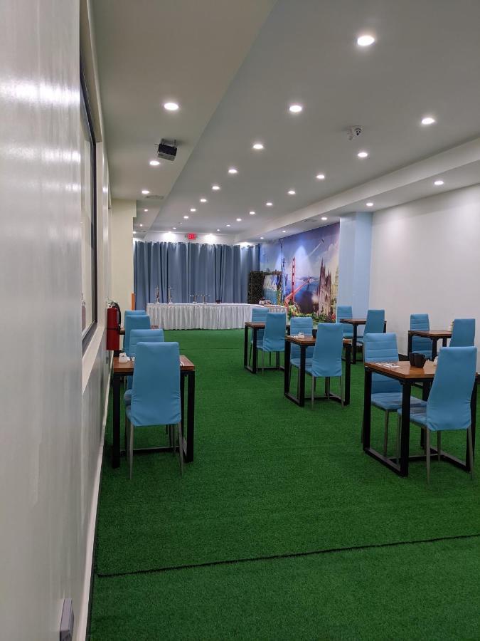 Hotel Americano Garapan Bagian luar foto